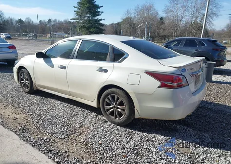 2015 Nissan Altima 2.5 S from USA, damaged, VIN 1N4AL3AP4FC462292